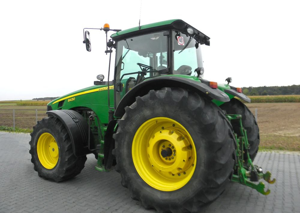 Leasing de  John Deere 8430 2008 Rok, Nie Malowany, Stan Bardzo Dobry John Deere 8430 2008 Rok, Nie Malowany, Stan Bardzo Dobry: foto 10