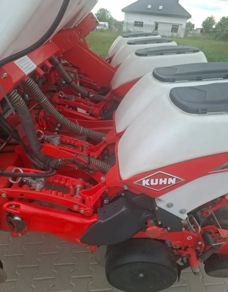 Kuhn Maxima 3 TS 2021 Rok , Stan Idealny - Sembradora: foto 4 Kuhn Maxima 3 TS 2021 Rok , Stan Idealny - Sembradora: foto 4