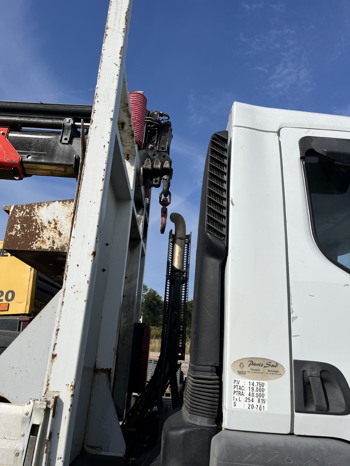 RENAULT Kerax 370dci 4x4 plateau grue Palfinger pk29002 - Camión caja abierta, Camión grúa: foto 4 RENAULT Kerax 370dci 4x4 plateau grue Palfinger pk29002 - Camión caja abierta, Camión grúa: foto 4