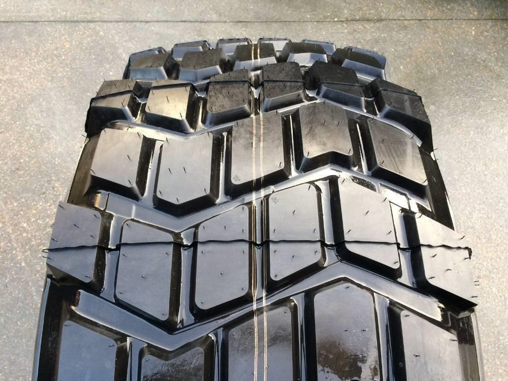 Michelin 525/65R20.5 XS - NEW - Neumático para Maquinaria agrícola: foto 2 Michelin 525/65R20.5 XS - NEW - Neumático para Maquinaria agrícola: foto 2