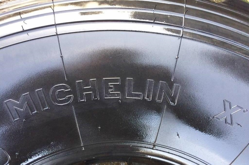 Michelin 525/65R20.5 XS - NEW - Neumático para Maquinaria agrícola: foto 4 Michelin 525/65R20.5 XS - NEW - Neumático para Maquinaria agrícola: foto 4