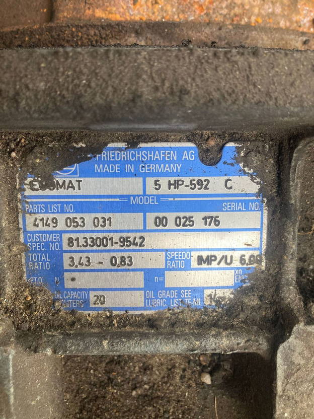 ZF Getriebe ZF 5HP 592C 5HP592C 4149053031 MAN A21 A23 Ecomat - Caja de cambios para Autobús: foto 2 ZF Getriebe ZF 5HP 592C 5HP592C 4149053031 MAN A21 A23 Ecomat - Caja de cambios para Autobús: foto 2