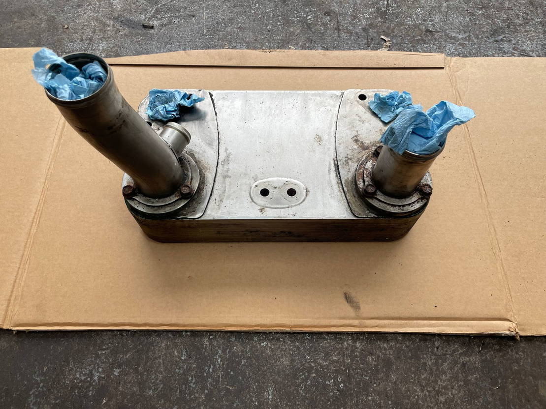 ZF ZF Ölkühler Wärmetauscher Getriebeölkühler Ecolife 6AP 1400 1700 - Enfriador de aceite para Autobús: foto 3 ZF ZF Ölkühler Wärmetauscher Getriebeölkühler Ecolife 6AP 1400 1700 - Enfriador de aceite para Autobús: foto 3