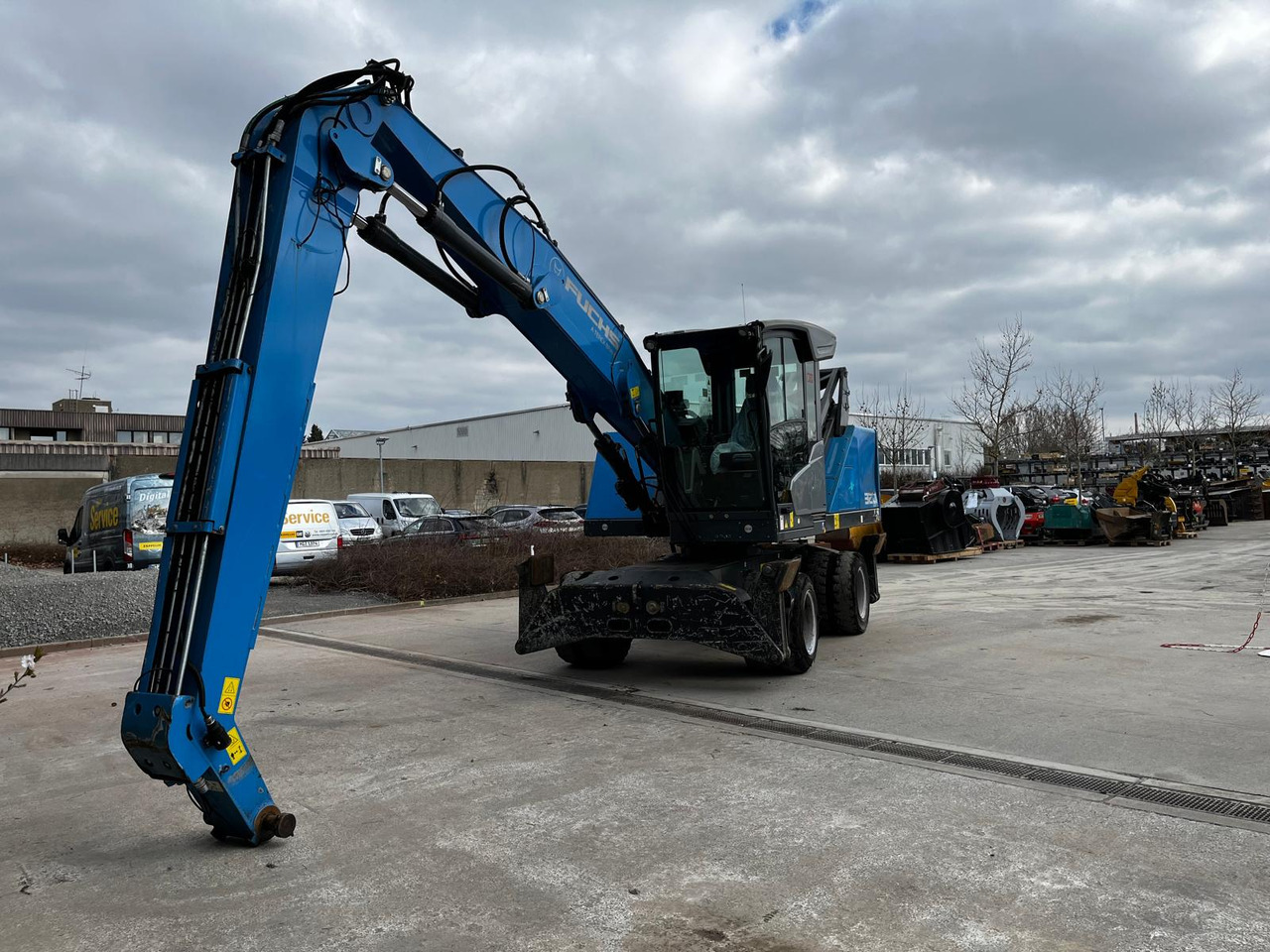 Fuchs MHL 320 F - Manipulador de materiales: foto 4 Fuchs MHL 320 F - Manipulador de materiales: foto 4