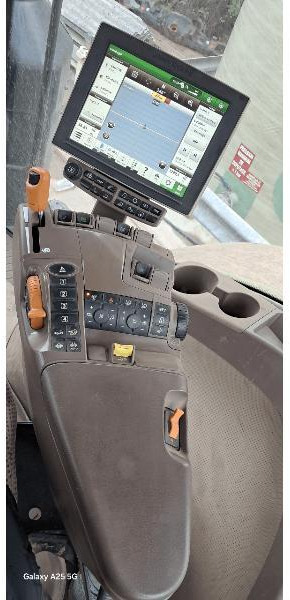 JOHN DEERE 7310R - Tractor: foto 5 JOHN DEERE 7310R - Tractor: foto 5