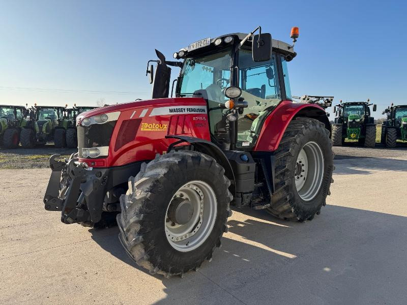 MASSEY-FERGUSON 6715 S DYNA VT - Tractor: foto 1 MASSEY-FERGUSON 6715 S DYNA VT - Tractor: foto 1
