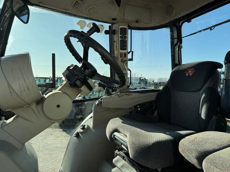 Tractor MASSEY-FERGUSON 6715 S DYNA VT: foto 8 Tractor MASSEY-FERGUSON 6715 S DYNA VT: foto 8