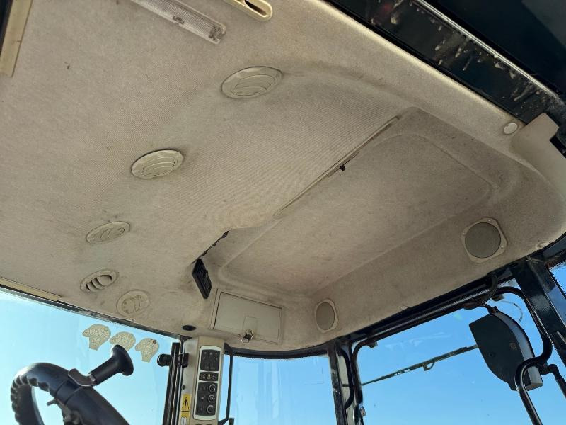 Tractor MASSEY-FERGUSON 6715 S DYNA VT: foto 9 Tractor MASSEY-FERGUSON 6715 S DYNA VT: foto 9