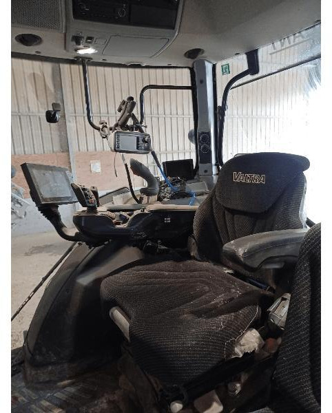 VALTRA N174 DIRECT - Tractor: foto 5 VALTRA N174 DIRECT - Tractor: foto 5