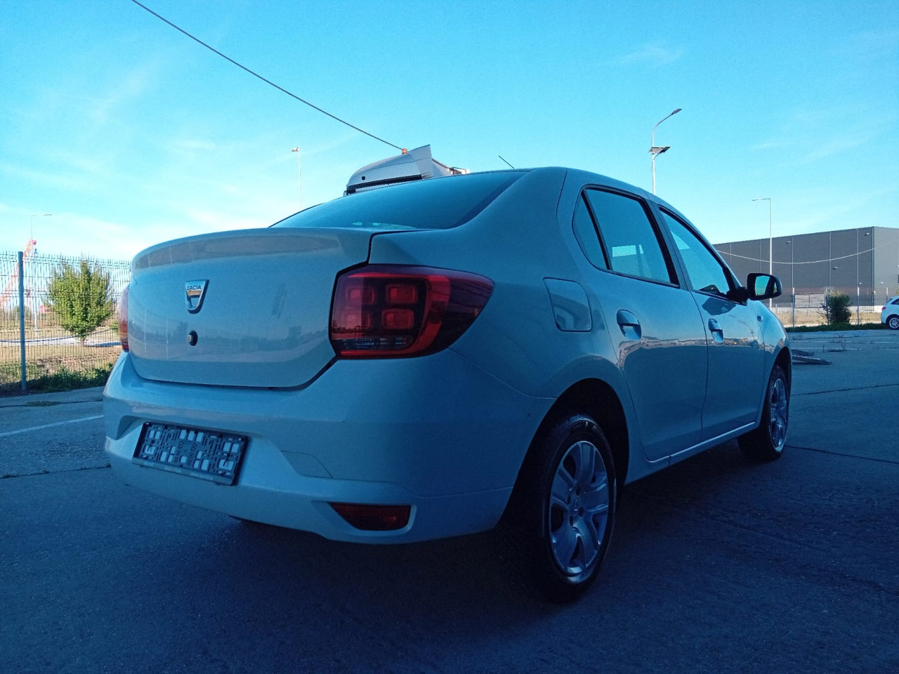 Dacia Logan 1.5 dCi, TOP ! - Sedan: foto 3 Dacia Logan 1.5 dCi, TOP ! - Sedan: foto 3