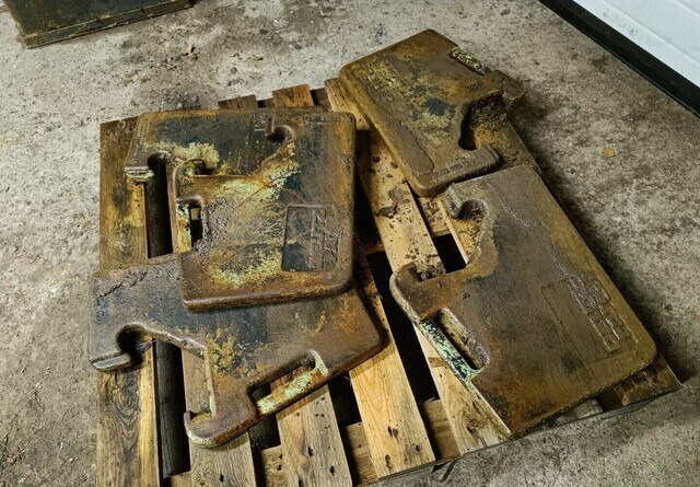 Deutz Fahr etupainot - Contrapeso para Tractor: foto 5 Deutz Fahr etupainot - Contrapeso para Tractor: foto 5