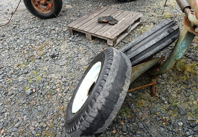 Fordson Diesel Major eturenkaat - Neumático para Tractor: foto 3 Fordson Diesel Major eturenkaat - Neumático para Tractor: foto 3