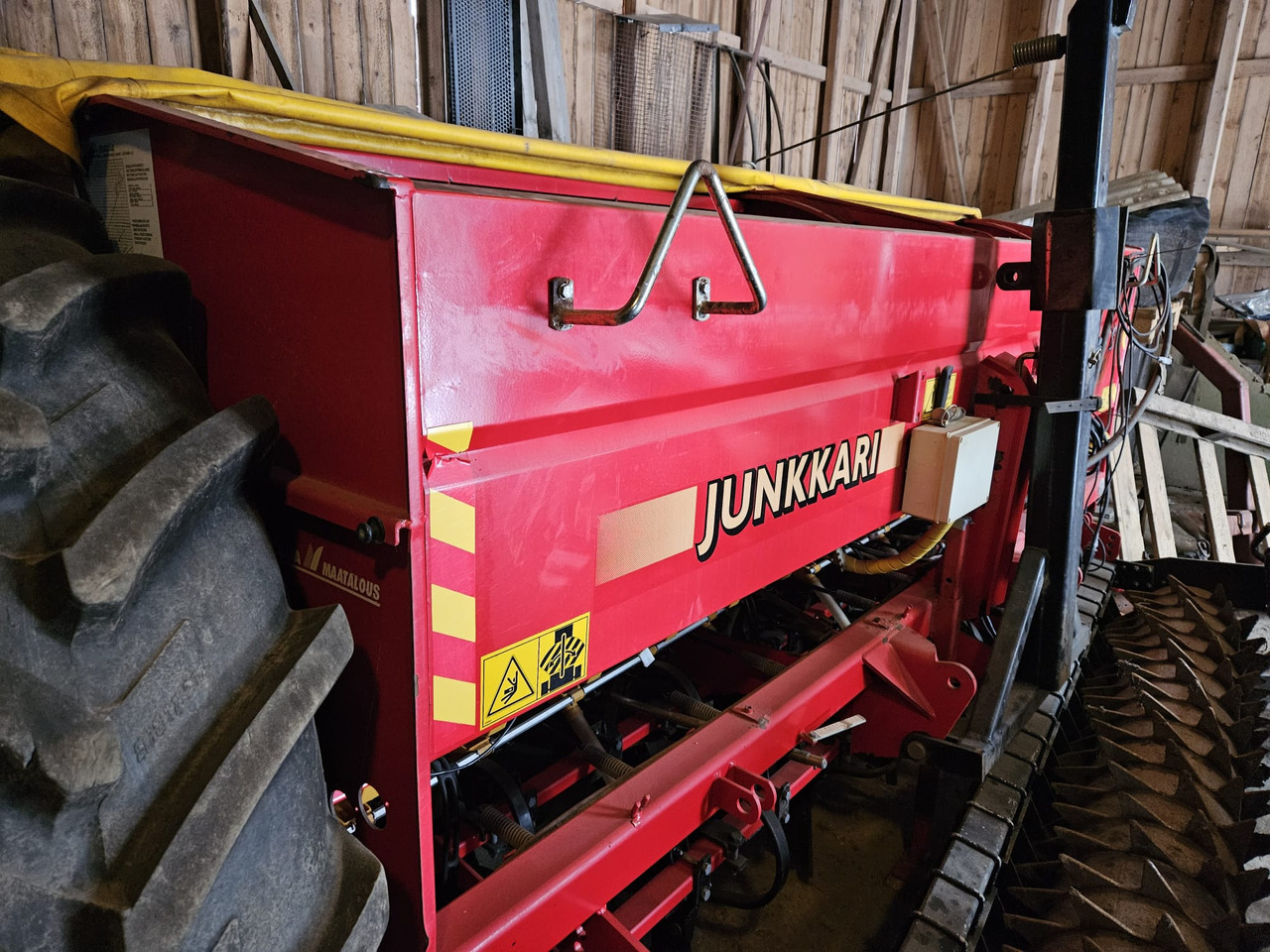 Junkkari Simulta 3000T kiekkovantaat takana - Combinado de siembra: foto 2 Junkkari Simulta 3000T kiekkovantaat takana - Combinado de siembra: foto 2