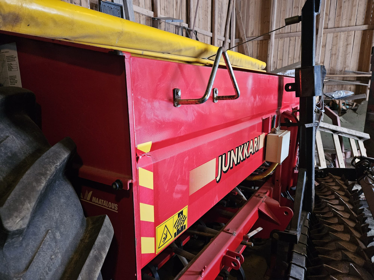 Junkkari Simulta 3000T kiekkovantaat takana - Combinado de siembra: foto 4 Junkkari Simulta 3000T kiekkovantaat takana - Combinado de siembra: foto 4