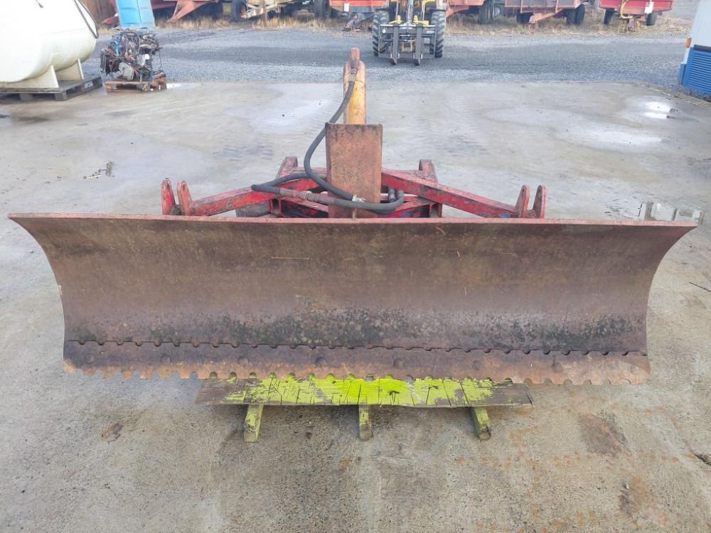 Puskulevy 220cm - Hoja de bulldozer: foto 5 Puskulevy 220cm - Hoja de bulldozer: foto 5