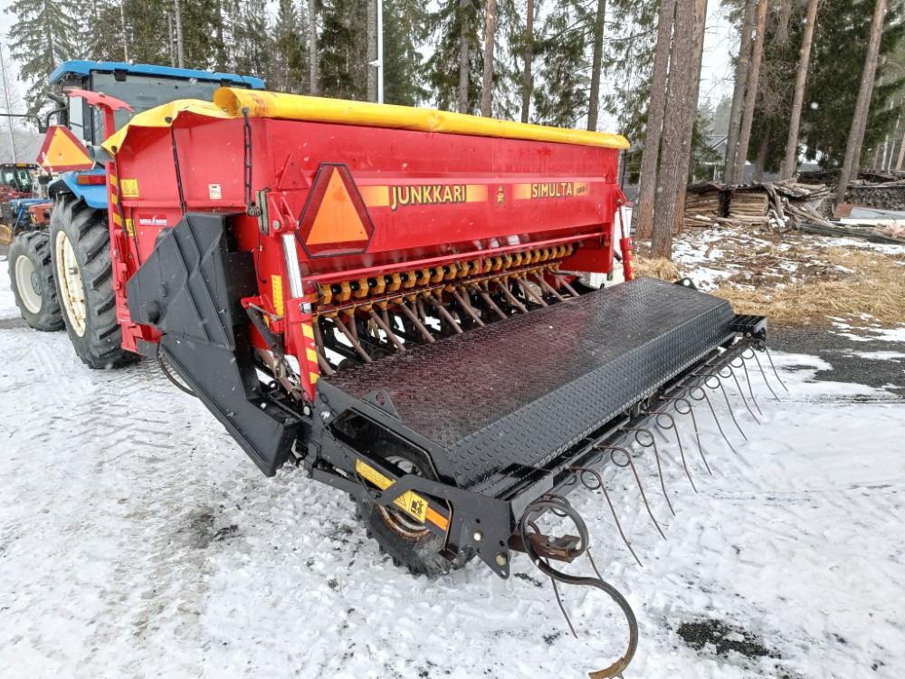 Simulta S3000T - Combinado de siembra: foto 3 Simulta S3000T - Combinado de siembra: foto 3