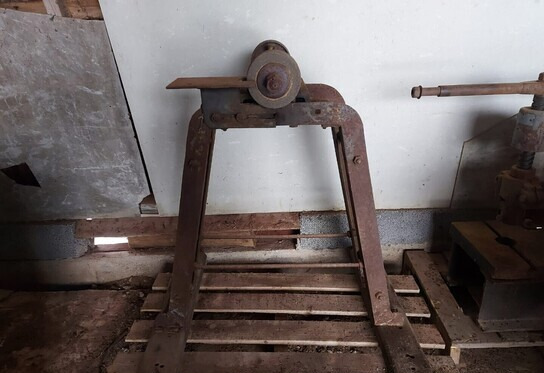 Smirkeli - ilman moottoria - Máquina para metal: foto 1 Smirkeli - ilman moottoria - Máquina para metal: foto 1