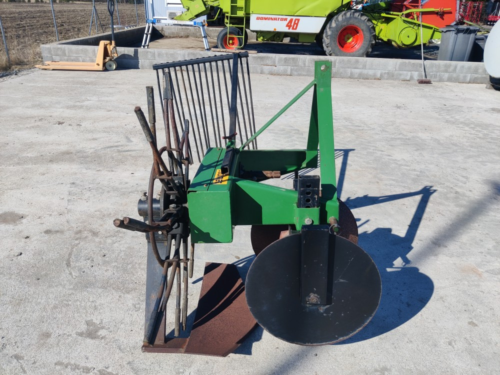 Ylömec perunannostokone - Cosechadora de patatas: foto 2 Ylömec perunannostokone - Cosechadora de patatas: foto 2