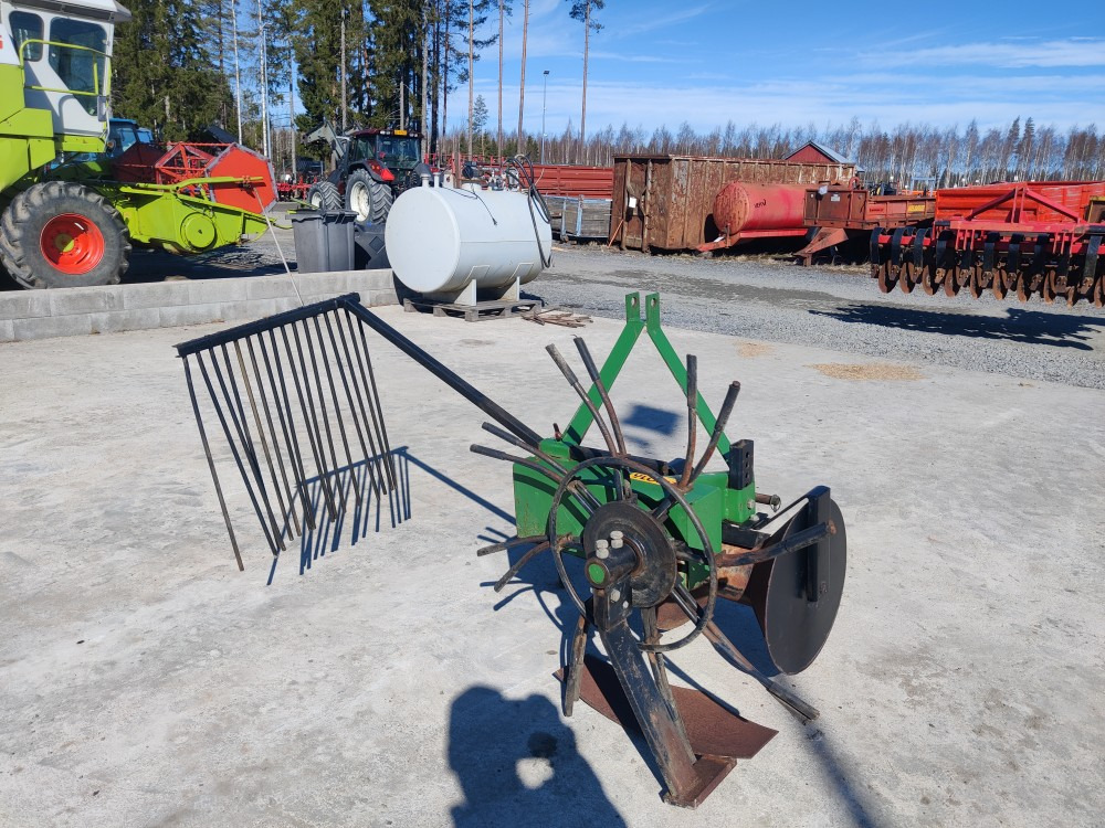 Ylömec perunannostokone - Cosechadora de patatas: foto 3 Ylömec perunannostokone - Cosechadora de patatas: foto 3