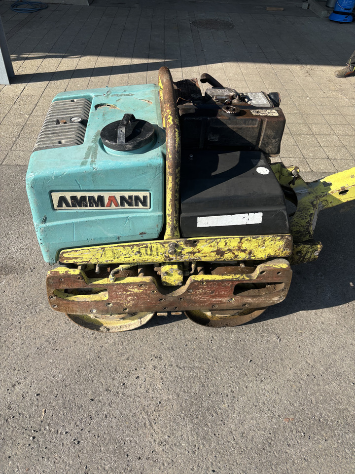 Ammann AR 65 - Mini compactadora: foto 1 Ammann AR 65 - Mini compactadora: foto 1