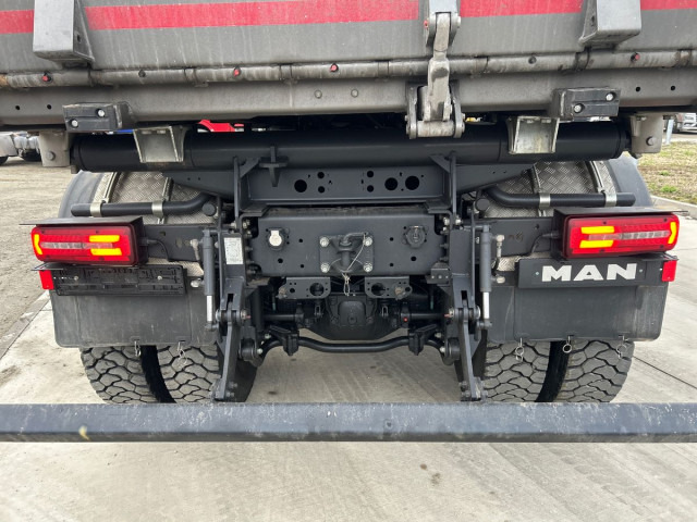 MAN TGS 41.540 8x8 BB CH - Furgoneta basculante: foto 5 MAN TGS 41.540 8x8 BB CH - Furgoneta basculante: foto 5