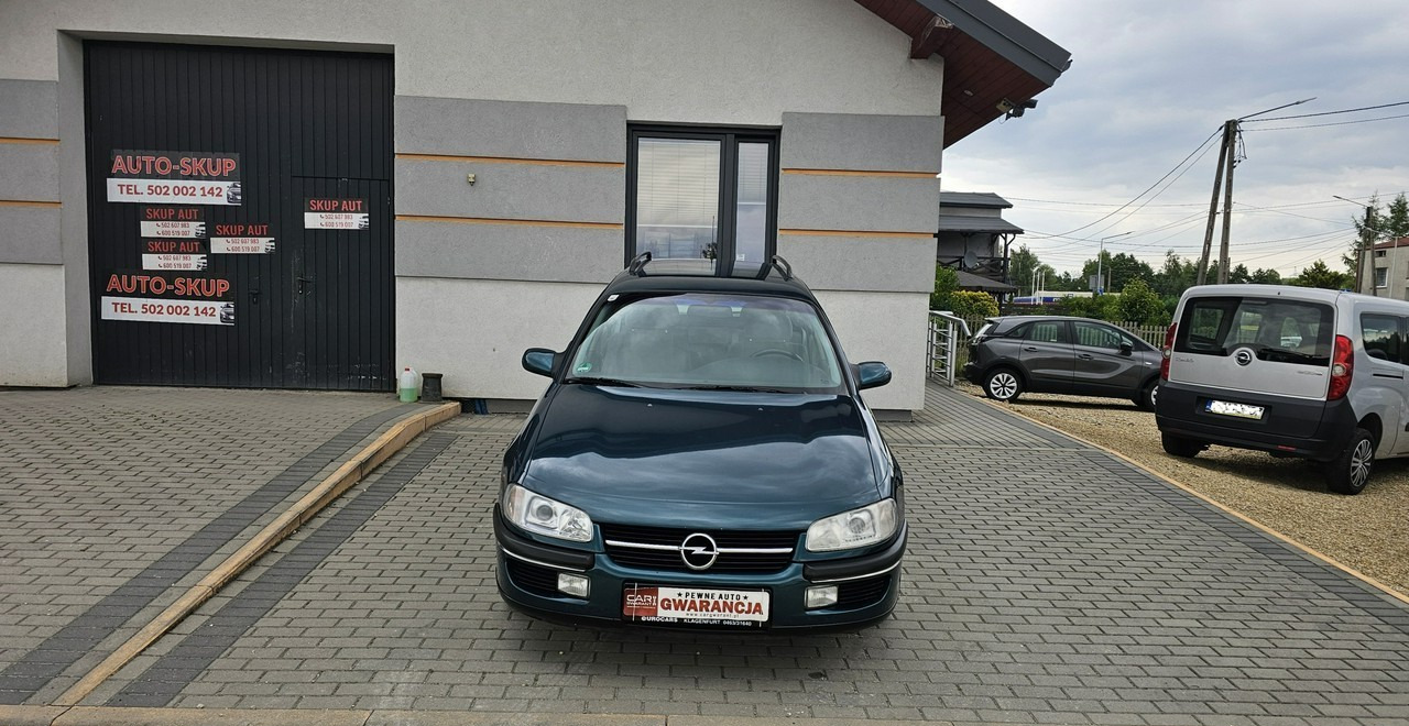 Opel Omega B 2,5 v6 *automat* napęd tył *welury* - Coche familiar: foto 2 Opel Omega B 2,5 v6 *automat* napęd tył *welury* - Coche familiar: foto 2