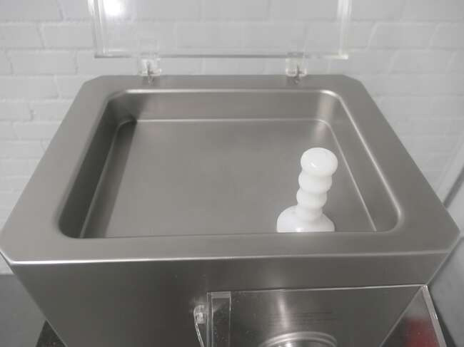 Freund / Ifooma cooled grinder TGR103 - Maquinaria de alimentación: foto 5 Freund / Ifooma cooled grinder TGR103 - Maquinaria de alimentación: foto 5