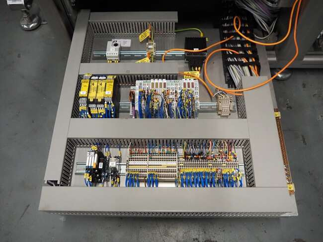 Máquina de embalaje Ulma traysealer TSA 680 S: foto 10 Máquina de embalaje Ulma traysealer TSA 680 S: foto 10