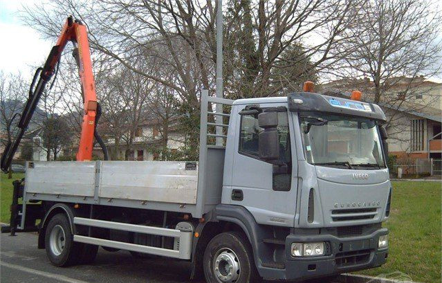 Iveco EUROCARGOeurocargo 160e25 - Camión caja abierta, Camión grúa: foto 3 Iveco EUROCARGOeurocargo 160e25 - Camión caja abierta, Camión grúa: foto 3
