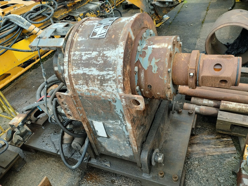 Bauer RG15T UM.50 + drill STDS AD3500 - Perforadora: foto 4 Bauer RG15T UM.50 + drill STDS AD3500 - Perforadora: foto 4