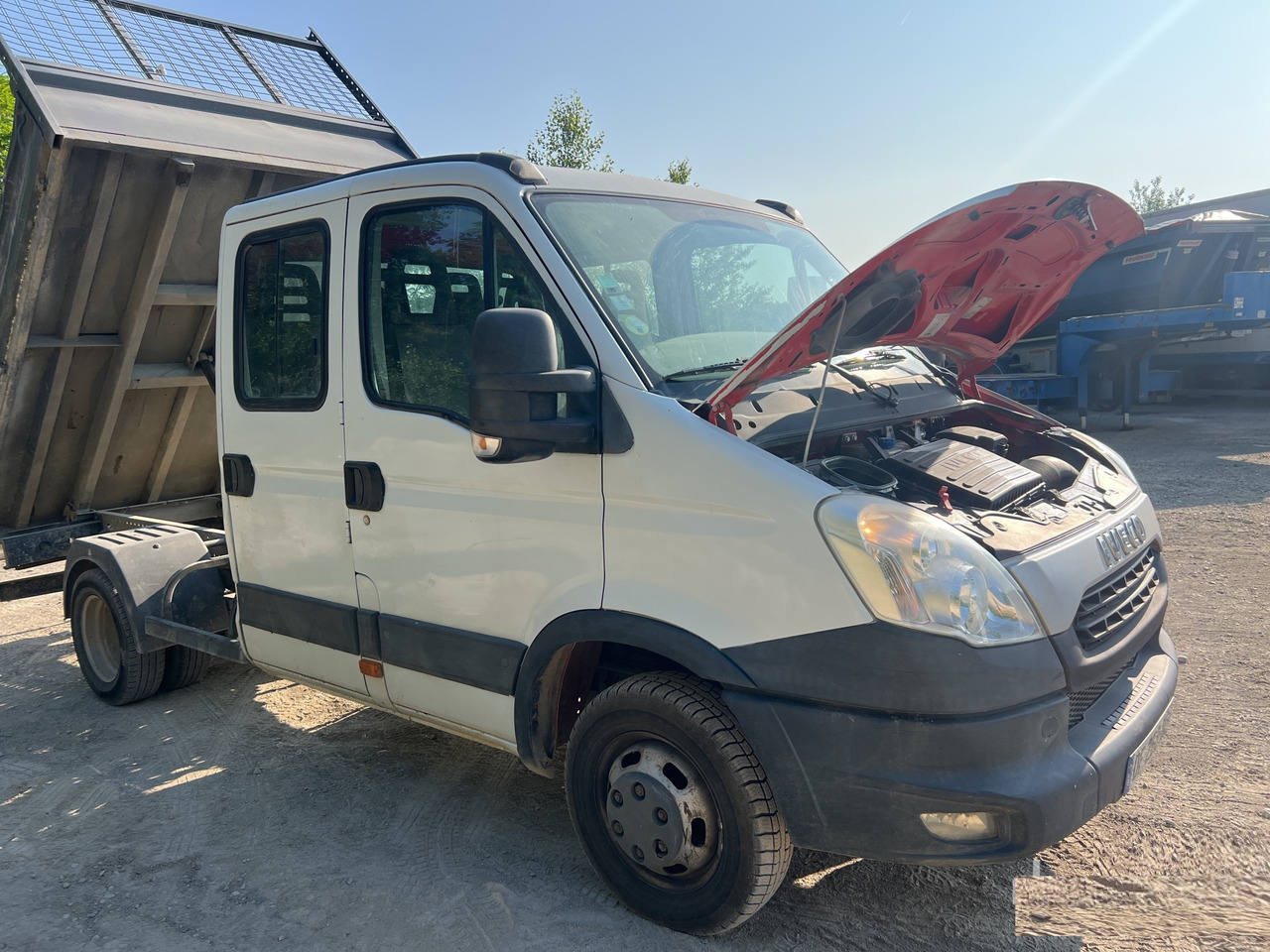 IVECO DAILY 35C13 - Furgoneta basculante: foto 4 IVECO DAILY 35C13 - Furgoneta basculante: foto 4