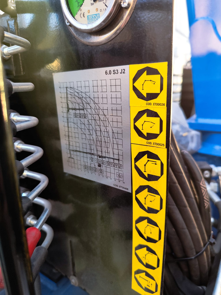 Camión grúa, Camión volquete IVECO EUROCARGO 80-210: foto 25