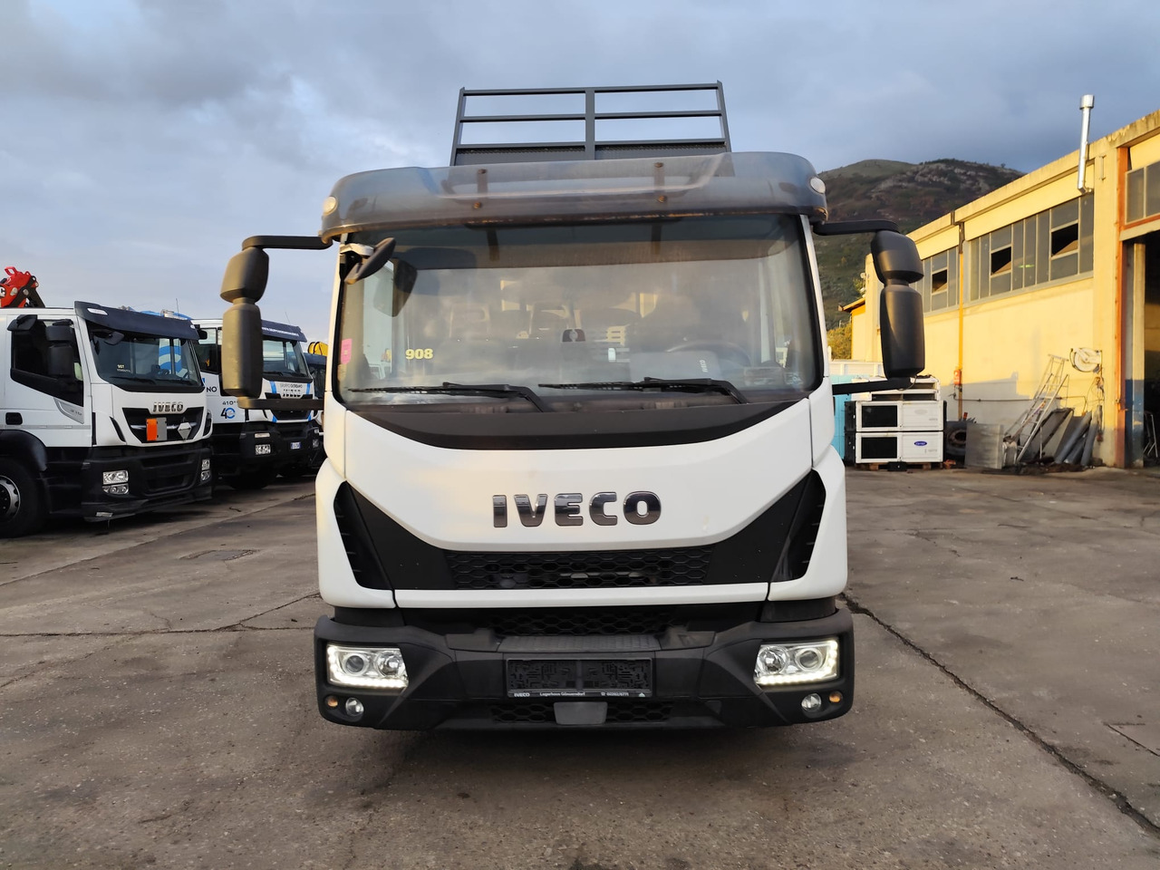 Camión grúa, Camión volquete IVECO EUROCARGO 80-210: foto 14