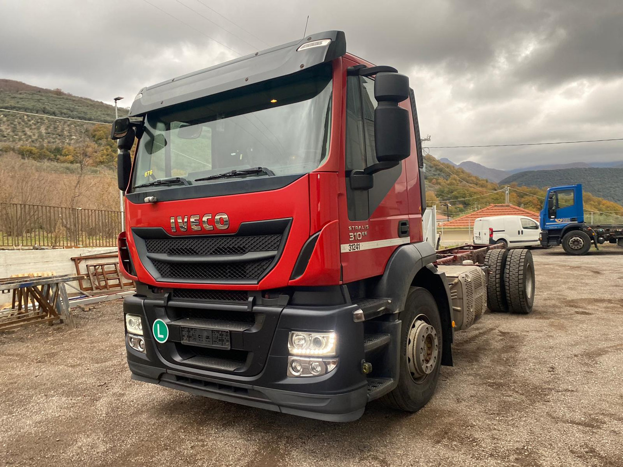 IVECO STRALIS 190S31 - Camión chasis: foto 4 IVECO STRALIS 190S31 - Camión chasis: foto 4