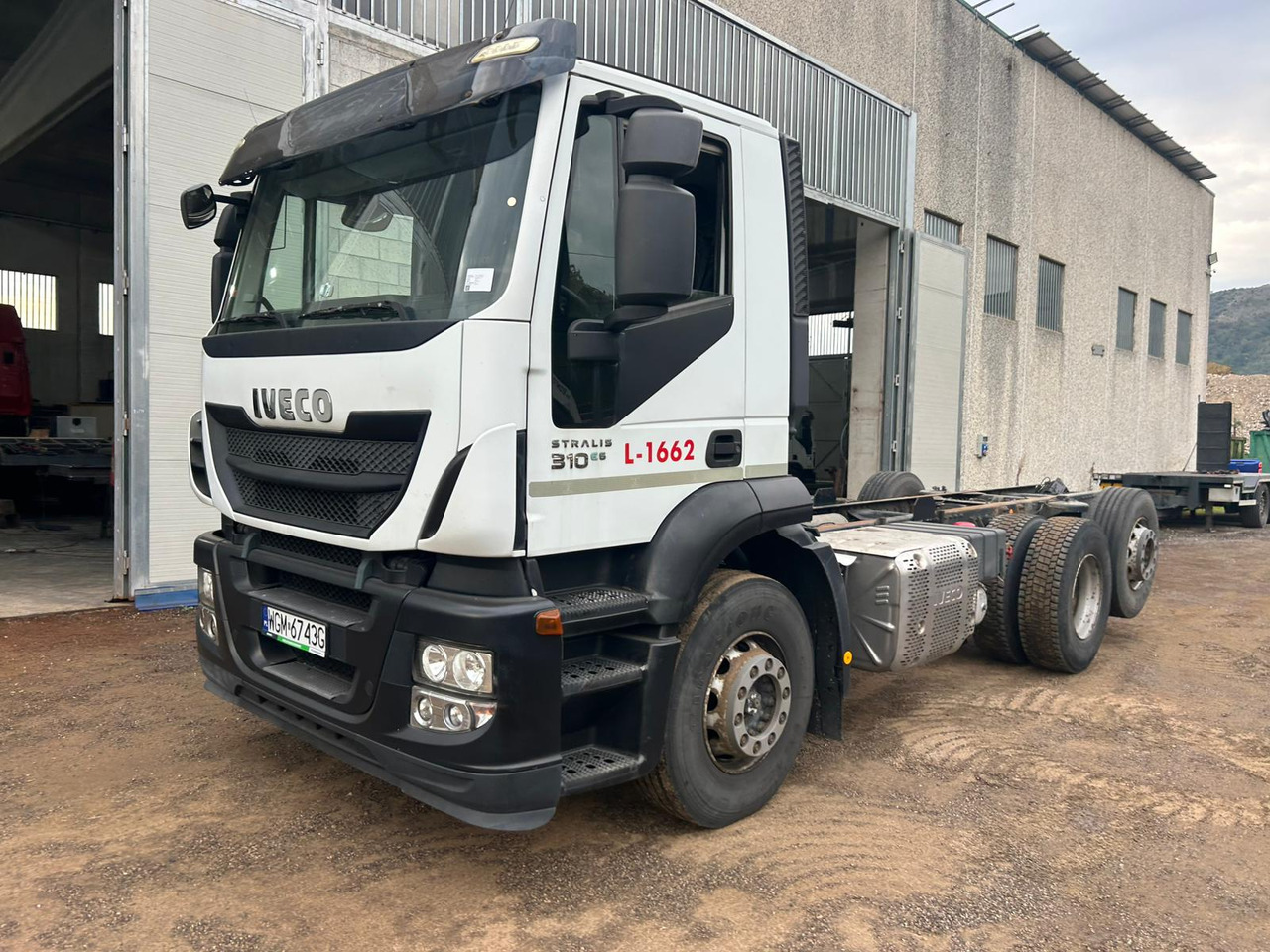 IVECO STRALIS AD 260S31 - Camión chasis: foto 2 IVECO STRALIS AD 260S31 - Camión chasis: foto 2