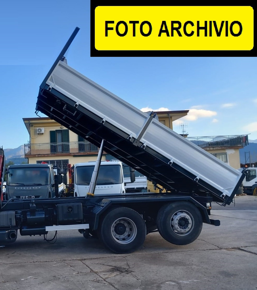 IVECO STRALIS AD 260S31 XP - Camión grúa: foto 4 IVECO STRALIS AD 260S31 XP - Camión grúa: foto 4
