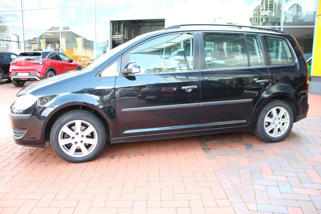 Volkswagen Touran Conceptline AHK 7 Sitze - Furgoneta de pasajeros: foto 3 Volkswagen Touran Conceptline AHK 7 Sitze - Furgoneta de pasajeros: foto 3