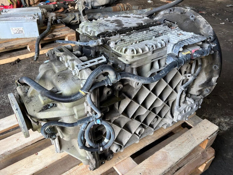 Volvo AT2612E - Caja de cambios: foto 4 Volvo AT2612E - Caja de cambios: foto 4