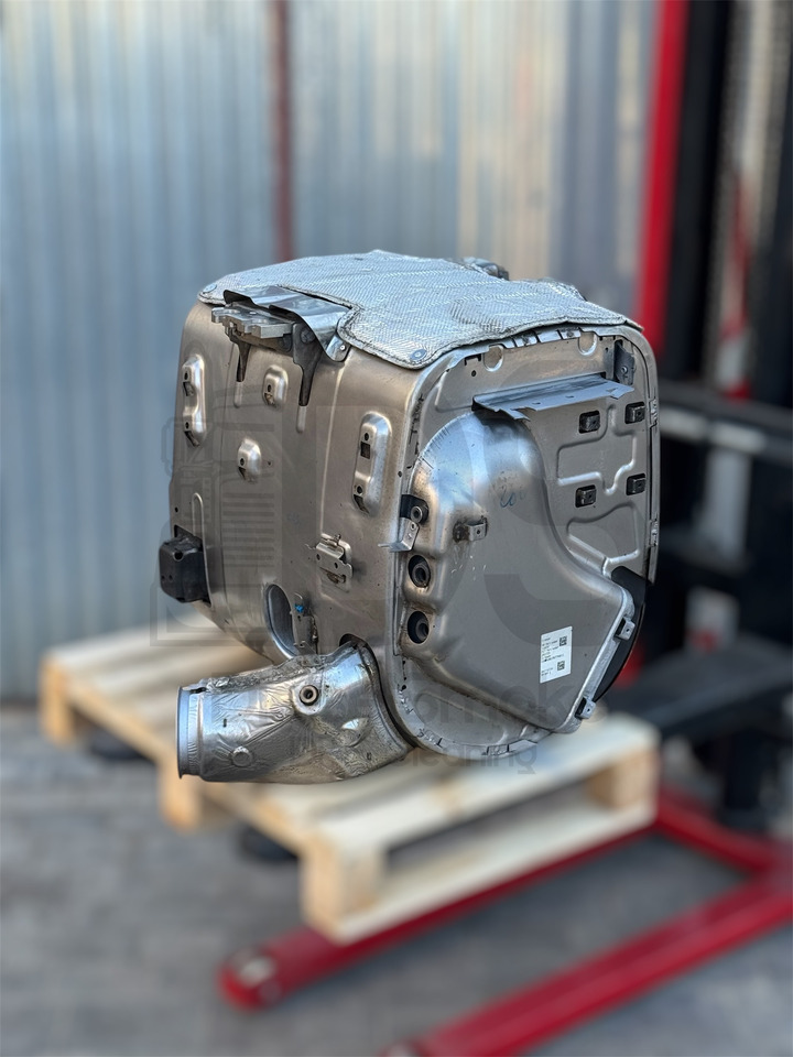 DAF XF - Convertidor catalítico: foto 2 DAF XF - Convertidor catalítico: foto 2