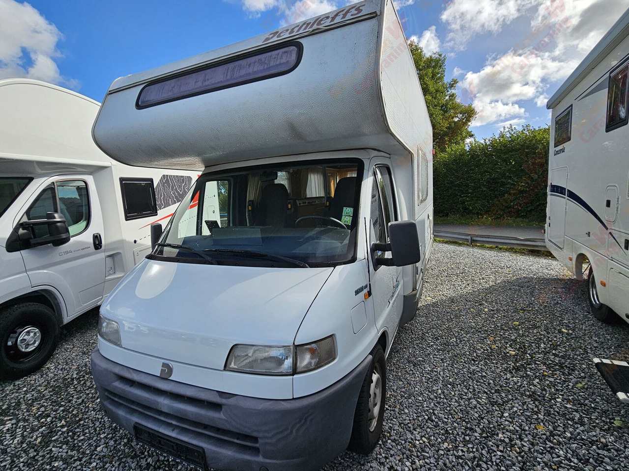 DethleffsA 5820 6 Personen Zulassung - Autocaravana capuchina: foto 1 DethleffsA 5820 6 Personen Zulassung - Autocaravana capuchina: foto 1