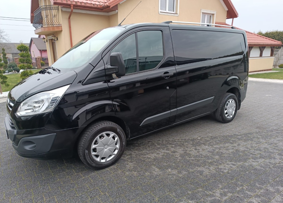 Ford Custon 2.0 130ps. z Niemiec Serwisowany w ASO Stan jak Nowy - Furgón: foto 1 Ford Custon 2.0 130ps. z Niemiec Serwisowany w ASO Stan jak Nowy - Furgón: foto 1