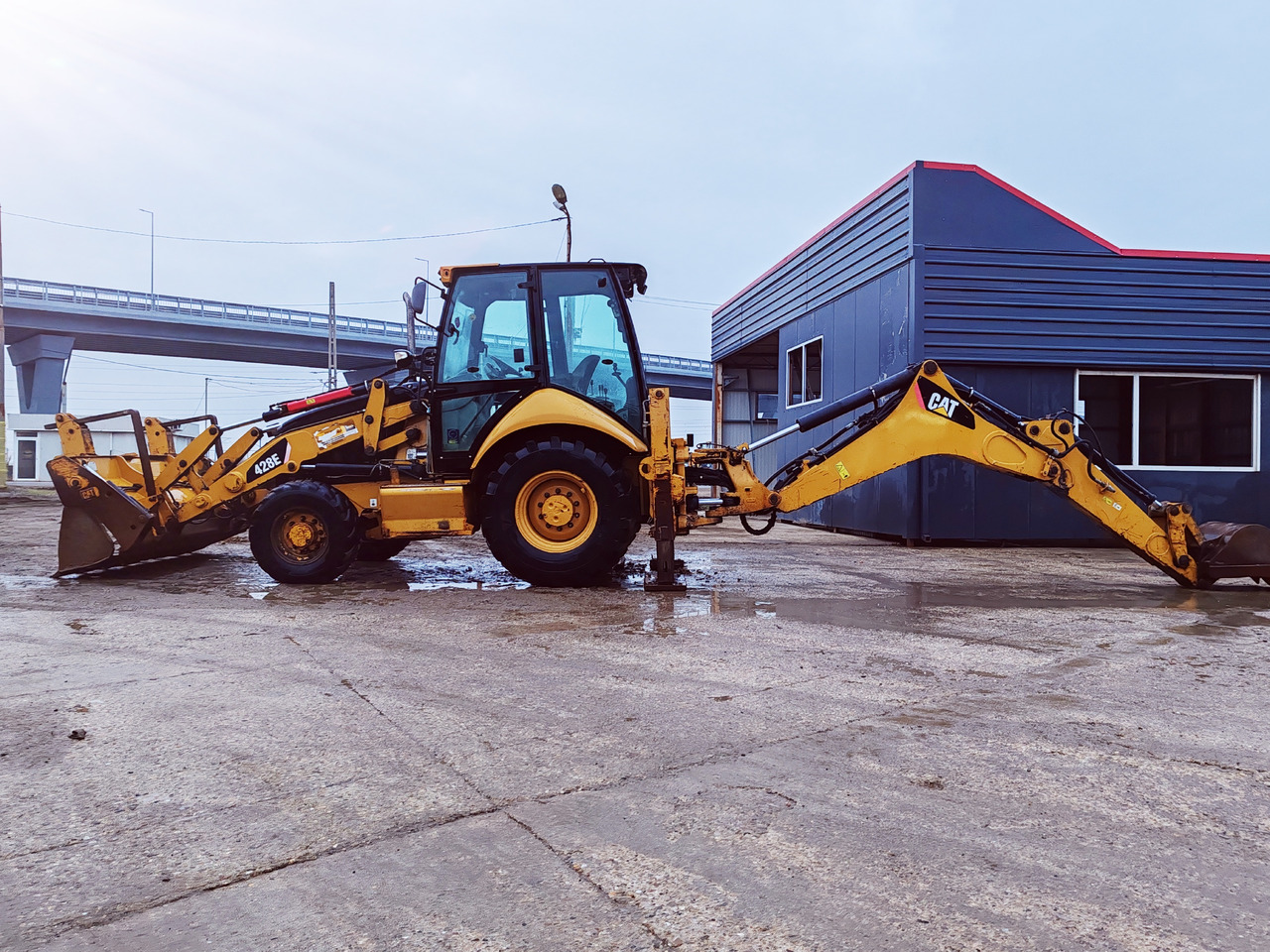 Retroexcavadora CATERPILLAR 428E: foto 6