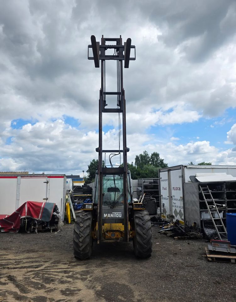Manitou M26.4 Terenowy 4x4 5,5m - Carretilla todo terreno: foto 1 Manitou M26.4 Terenowy 4x4 5,5m - Carretilla todo terreno: foto 1