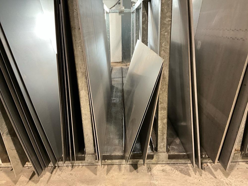 Onbekend - Máquina para metal: foto 4 Onbekend - Máquina para metal: foto 4