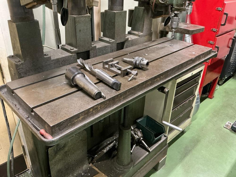 Onbekend - Máquina para metal: foto 4 Onbekend - Máquina para metal: foto 4