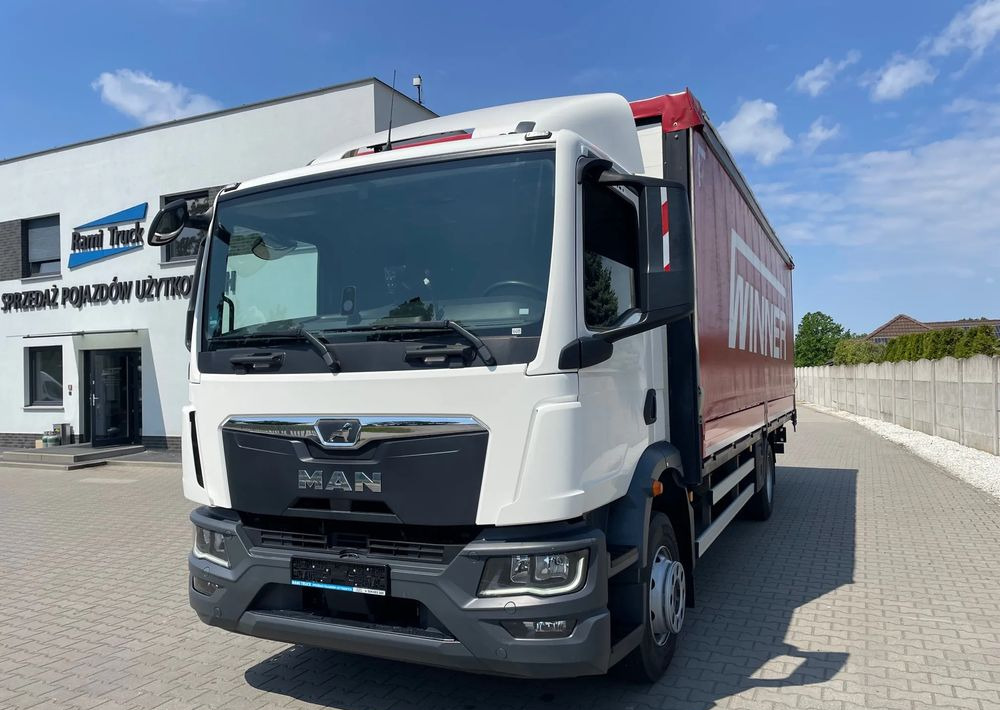 MAN TGM 15.250 Ładowność 8760 kg! - Camión lona: foto 1 MAN TGM 15.250 Ładowność 8760 kg! - Camión lona: foto 1