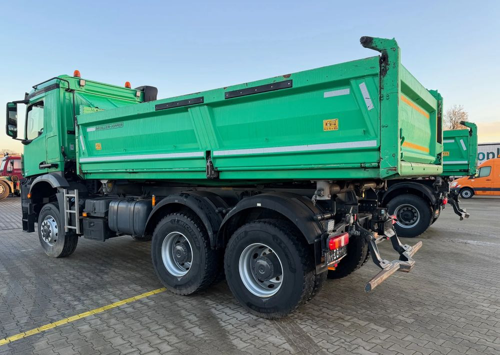 Mercedes-Benz AROCS 3345/6x6/ Wywrotka Miller Bordmatic - Camión volquete: foto 5 Mercedes-Benz AROCS 3345/6x6/ Wywrotka Miller Bordmatic - Camión volquete: foto 5