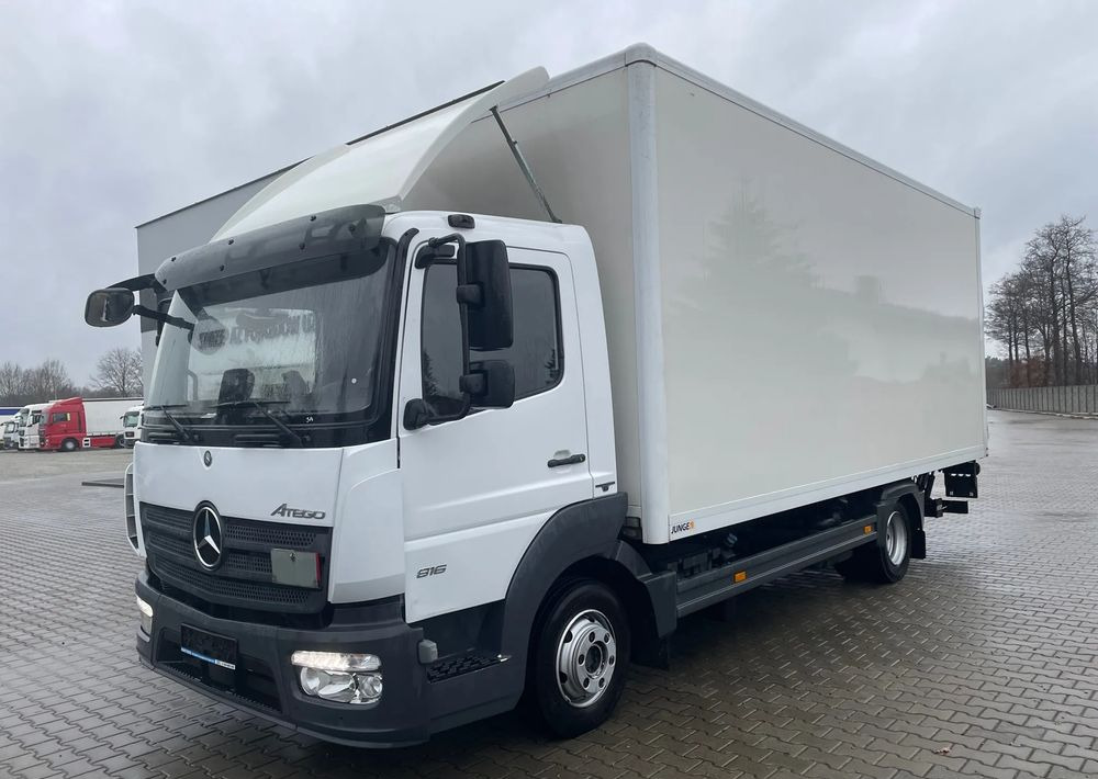 Mercedes-Benz ATEGO 816,ładowność 3 tony! - Camión caja cerrada: foto 2 Mercedes-Benz ATEGO 816,ładowność 3 tony! - Camión caja cerrada: foto 2
