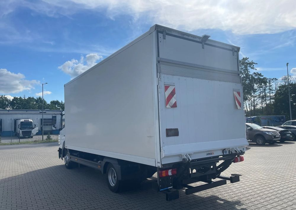 Mercedes-Benz ATEGO 816 ,ładowność 3060 kg - Camión caja cerrada: foto 5 Mercedes-Benz ATEGO 816 ,ładowność 3060 kg - Camión caja cerrada: foto 5