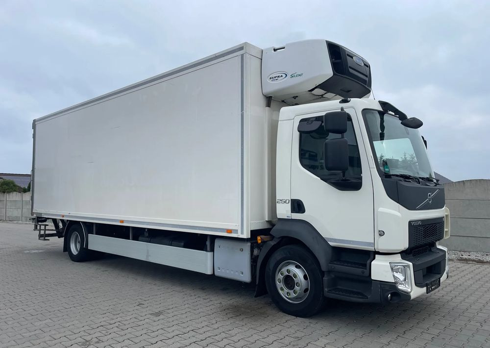 Volvo FL 16.250 CHŁODNIA - Camión frigorífico: foto 4 Volvo FL 16.250 CHŁODNIA - Camión frigorífico: foto 4